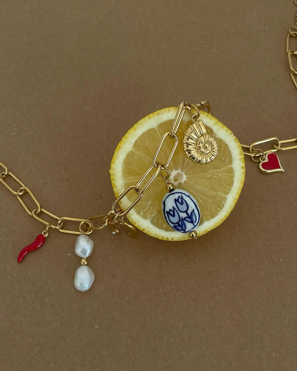 A371cd85b0377453e90134193706e39666