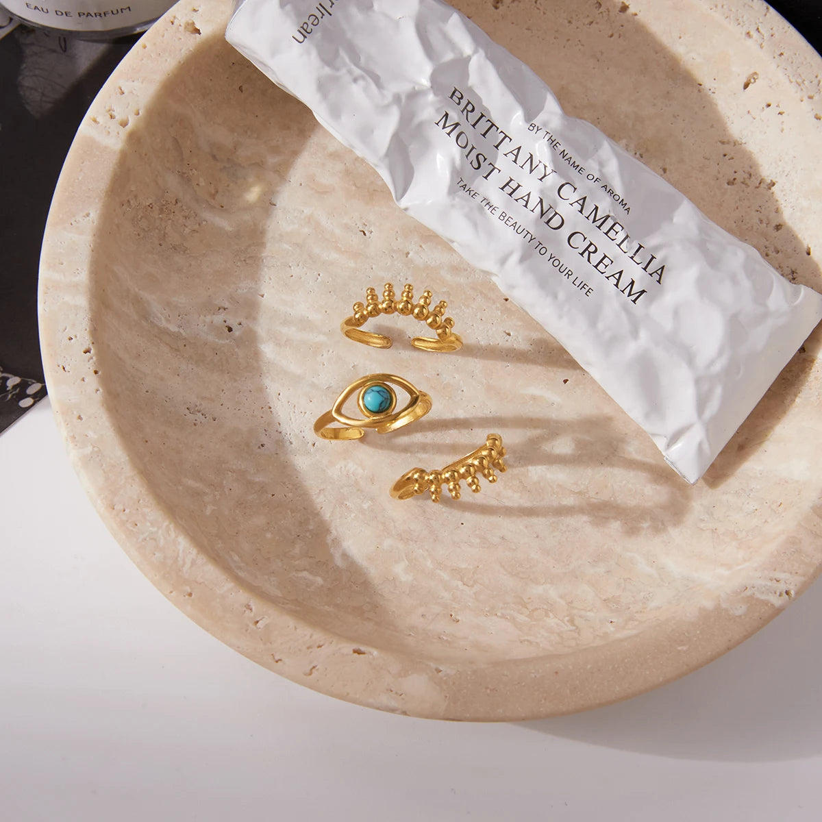 S9872502e28644cb68fe11f67d983cb21J